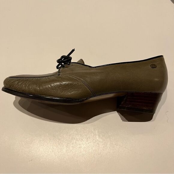 Christian Pellet France loafers Gray with black trim size 5 EE - Picture 6 of 12